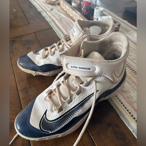 NIKE MENS ALPHA HUARACHE ELITE 4 WHITE NAVY  METAL BASEBALL CLEATS - Picture 1 of 5